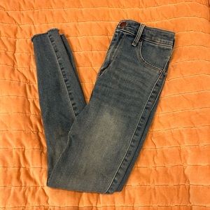 Abercrombie & Fitch Simone High Rise Jean Legging - Size 25/0s